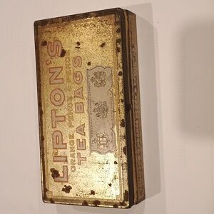 Vintage Lipton's Orange Pekoe & Pekoe Tea Bags Metal Tin display